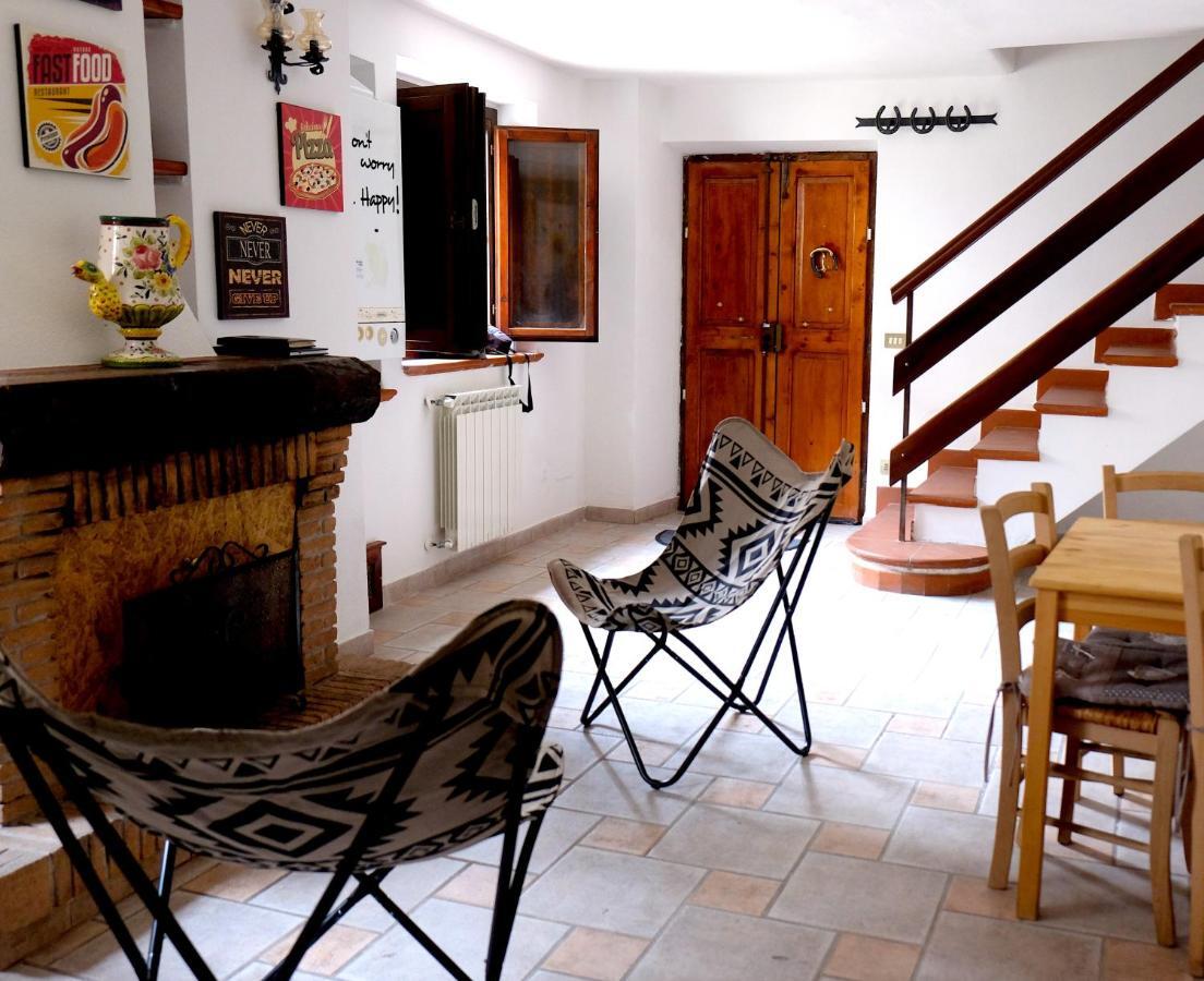 Вилла Casa Felice Forme Экстерьер фото